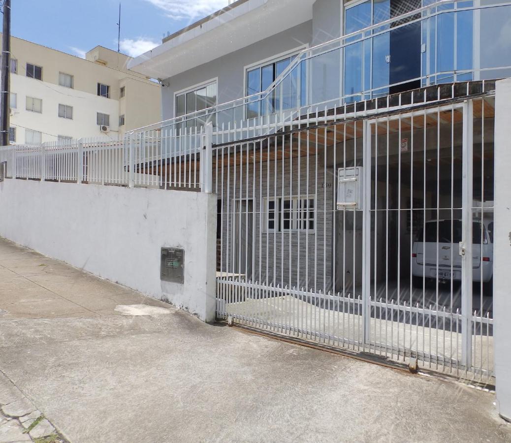 Kitnet Calma, Prox A Br101 Sao Jose (Santa Catarina)